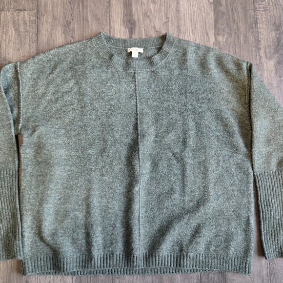 Legendary Outfitters Sweaters - Classic Green Crewneck Sweater